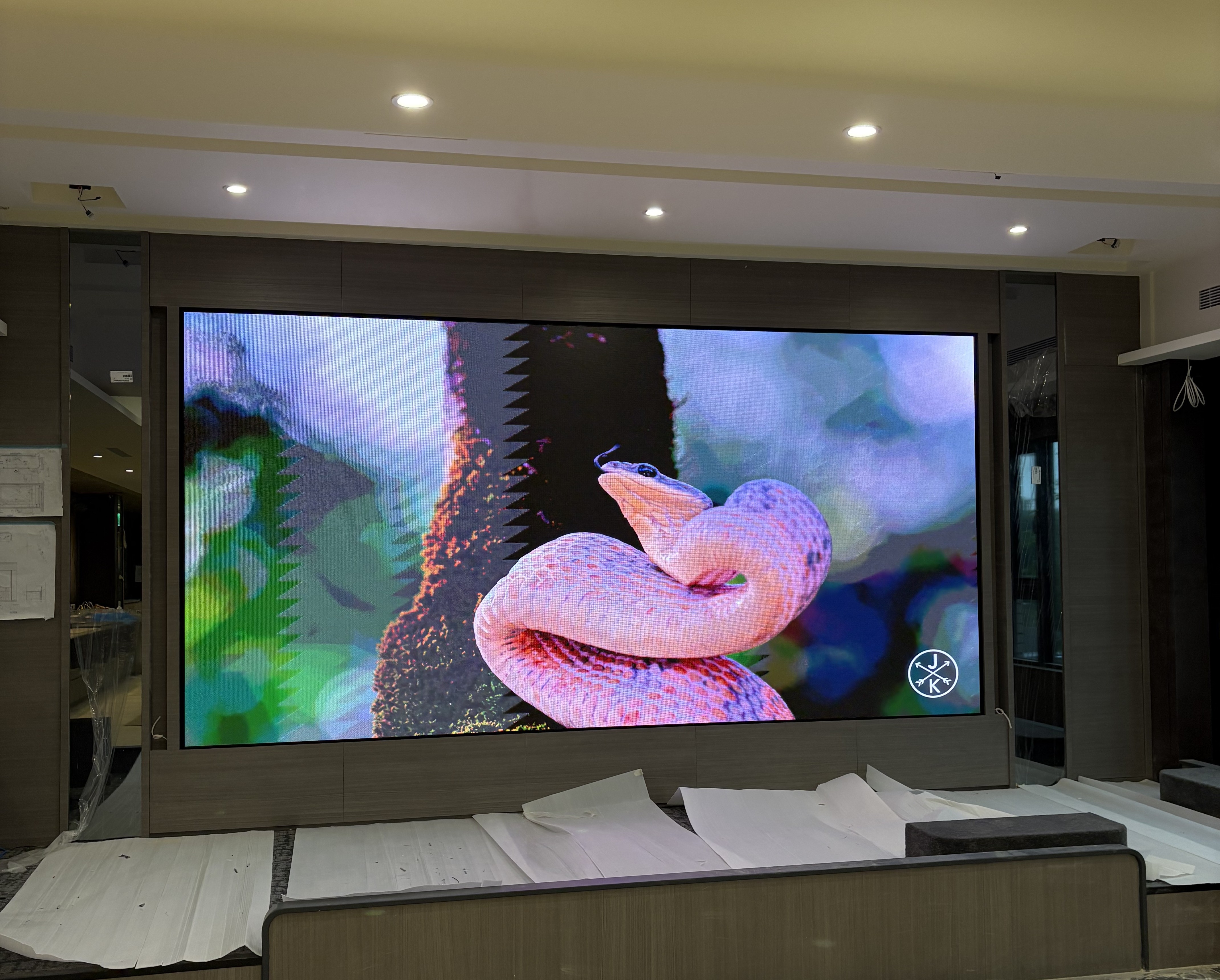 All-in-One dvLED with Hongcheng