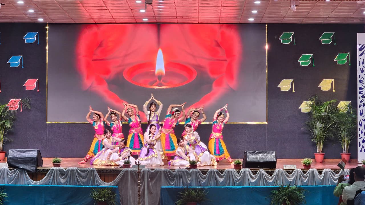 ViewSonic All-in-One dvLED at St. Joseph's School, Bhopal