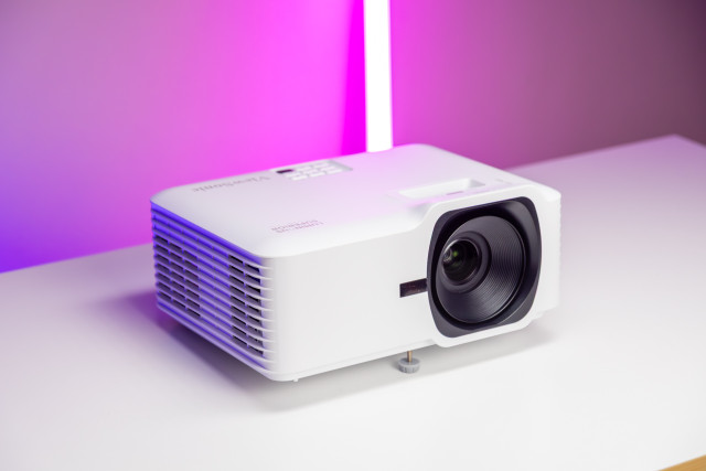 Ưu điểm của dòng máy chiếu ViewSonic LSD400