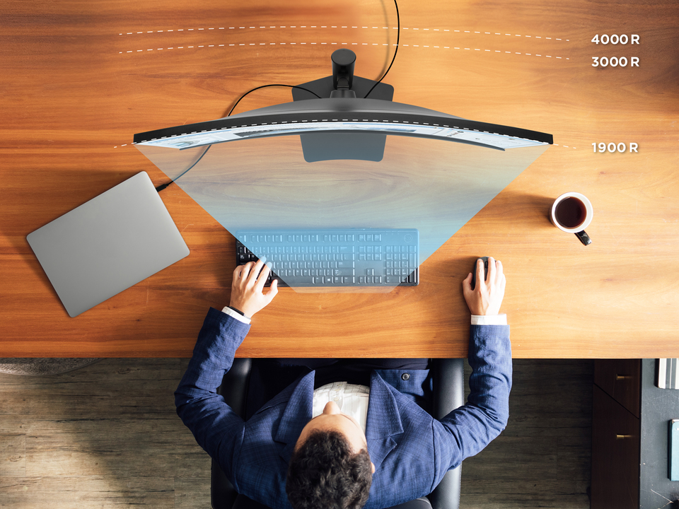 Viewing Comfort with Seamless Focus 1