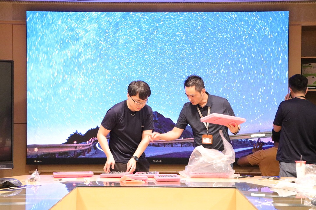 Dean Leads with Clarity, Trust, and Agility — Empowering Teams to Innovate, Adapt, and Move Fast.