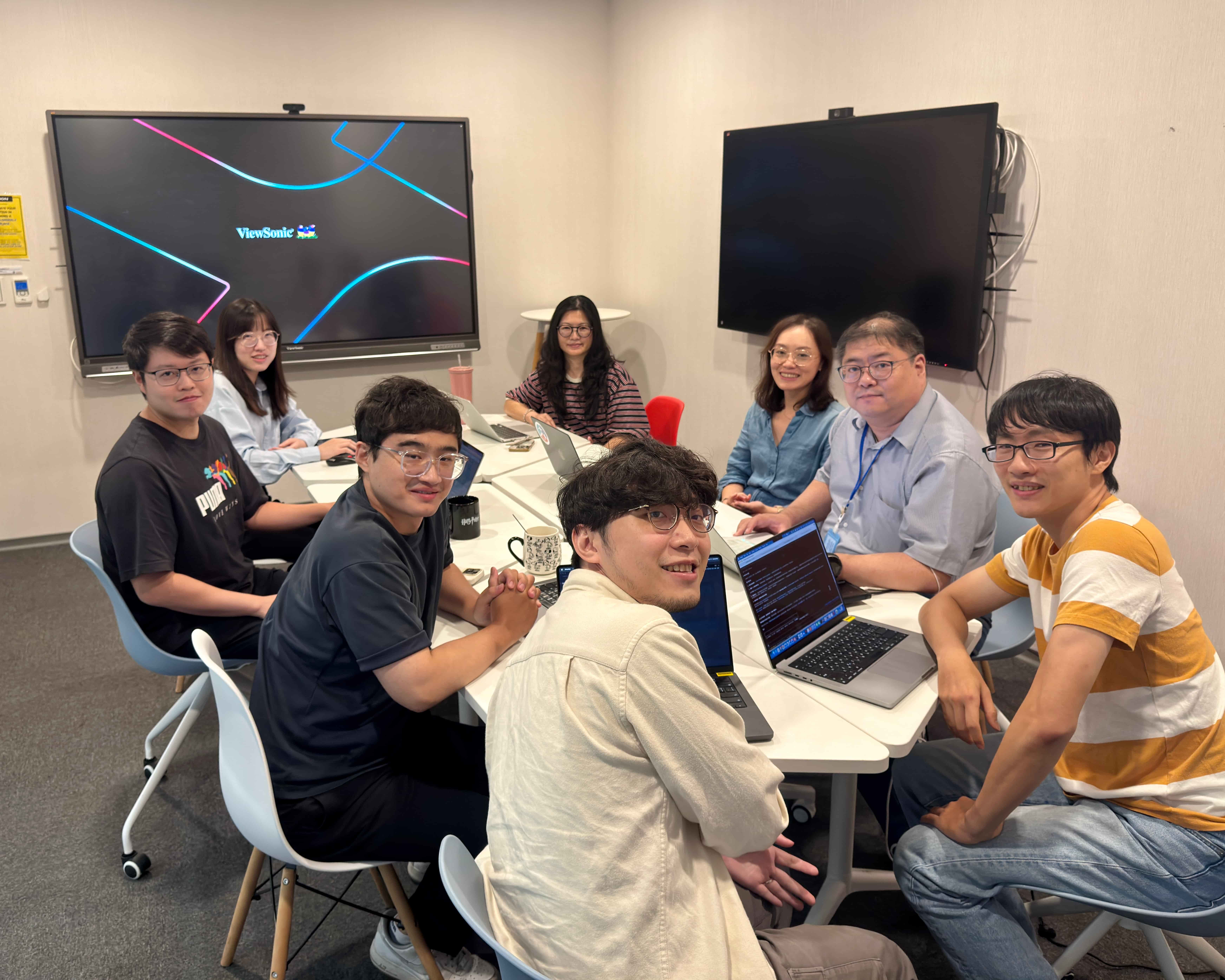 Phoebe and her team design intuitive software that makes complex technology feel effortless.