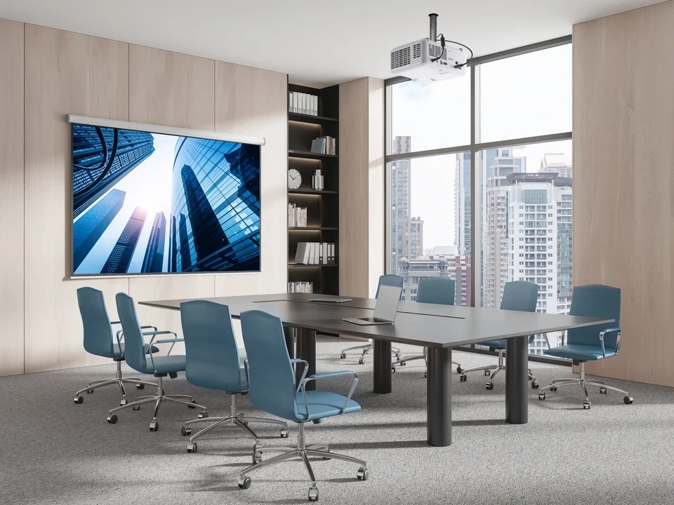 Bright Images for Large Venues 1