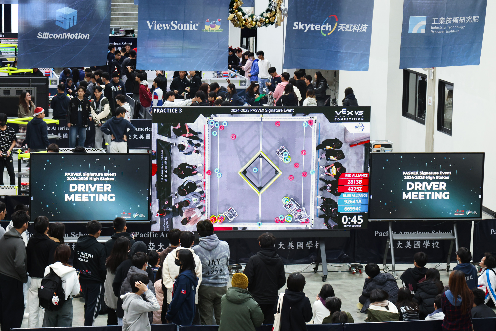 LDM Series delivers immersive, large-scale livestream experiences for event participants.