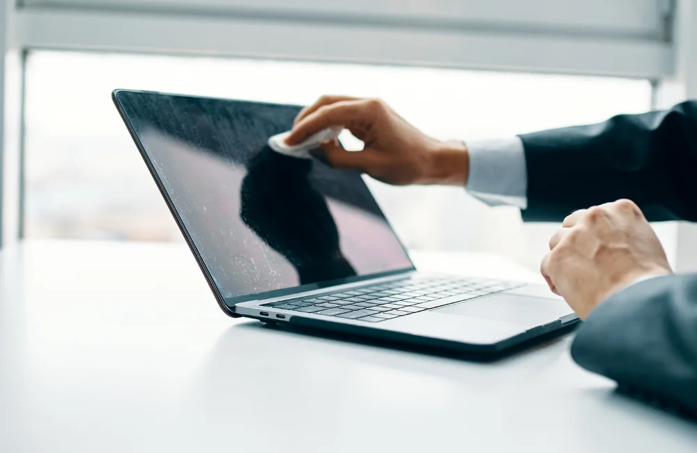 วิธีทำความสะอาดโน้ตบุ๊ก