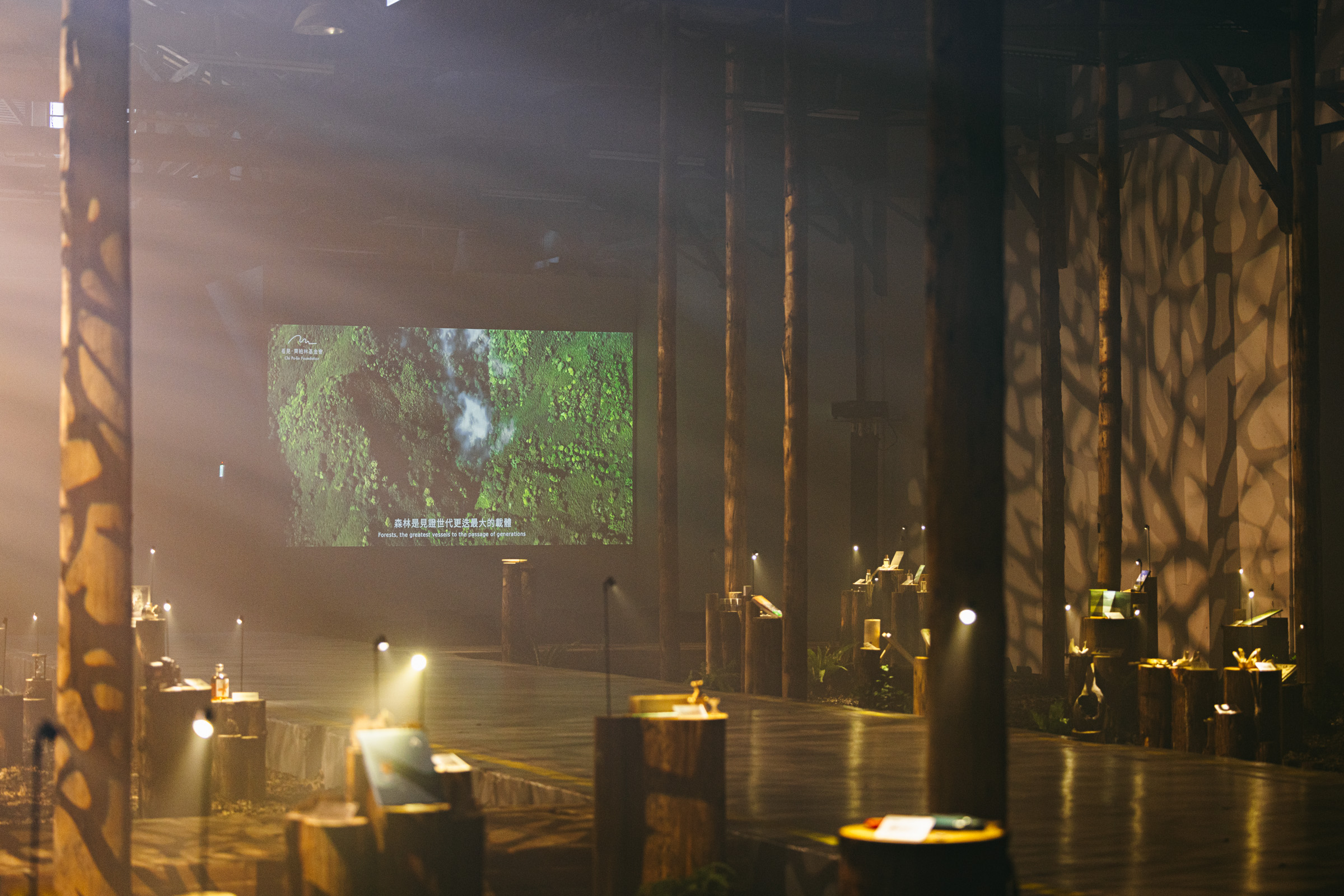 2025臺灣文博會結合ViewSonic顯示科技,於《文化策展區》打造融合多感官體驗的沉浸式展演空間。